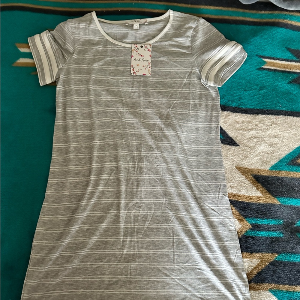 Pink Rose Gray Tee